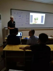 威猛股份與奧地利fleximat公司開展弛張篩技術深度交流與咨詢